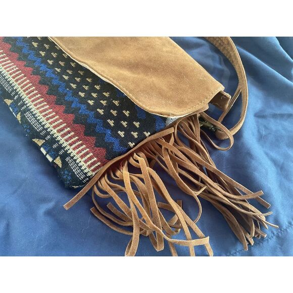 Nu Trendz Suede Tapestry Shoulderbag - Picture 3 of 8